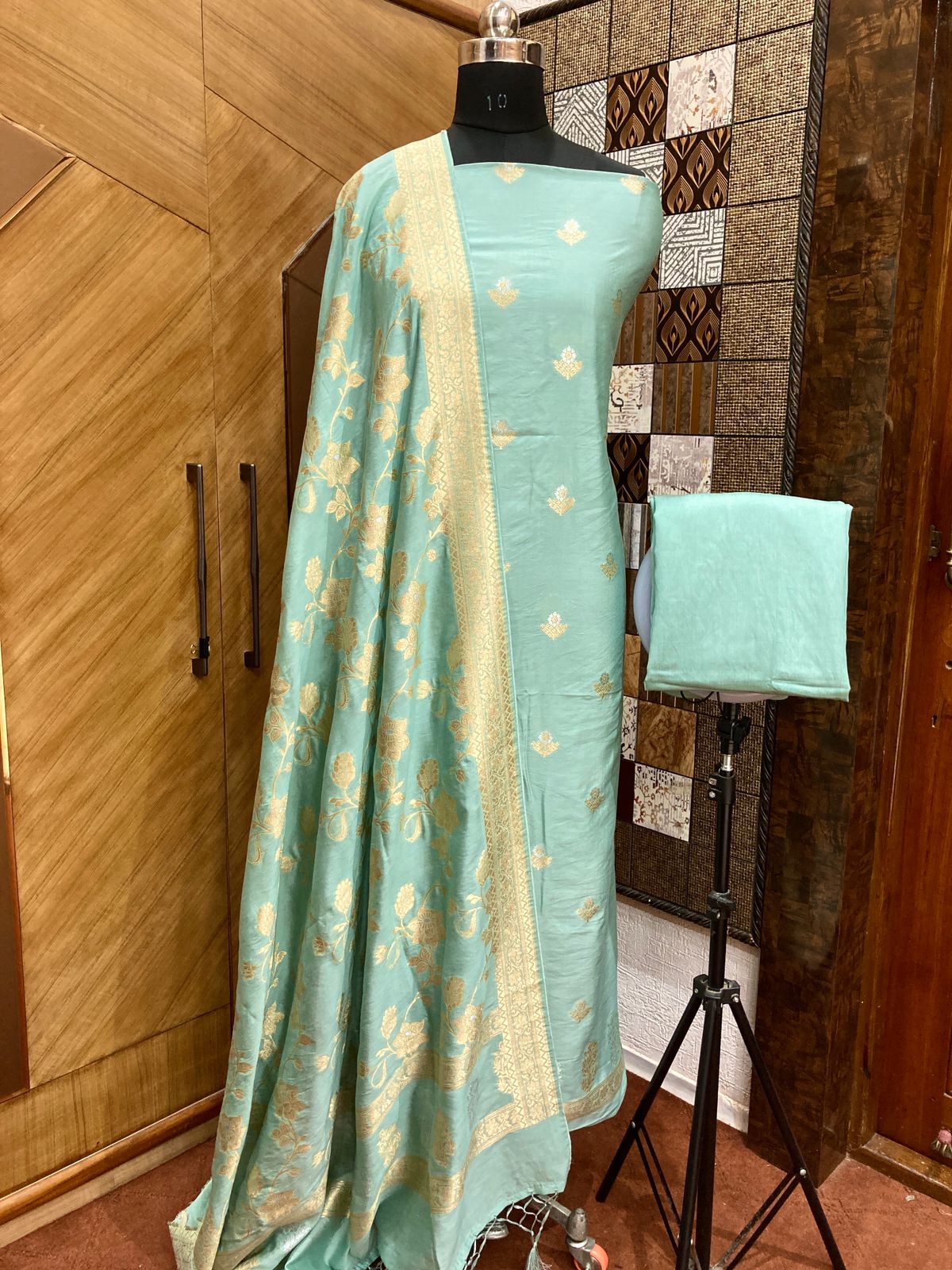 Handwoven Mint Green Banarasi Soft Silk Suit
