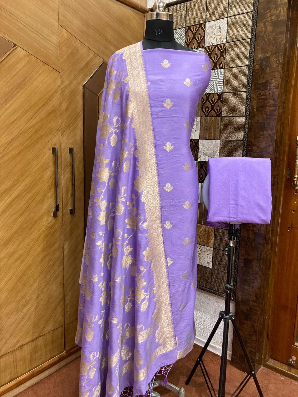 Handwoven Lavender Banarasi Soft Silk Suit