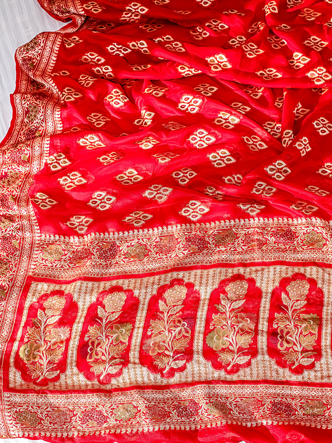 Handwoven Red Banarasi Pure Chiffon Saree