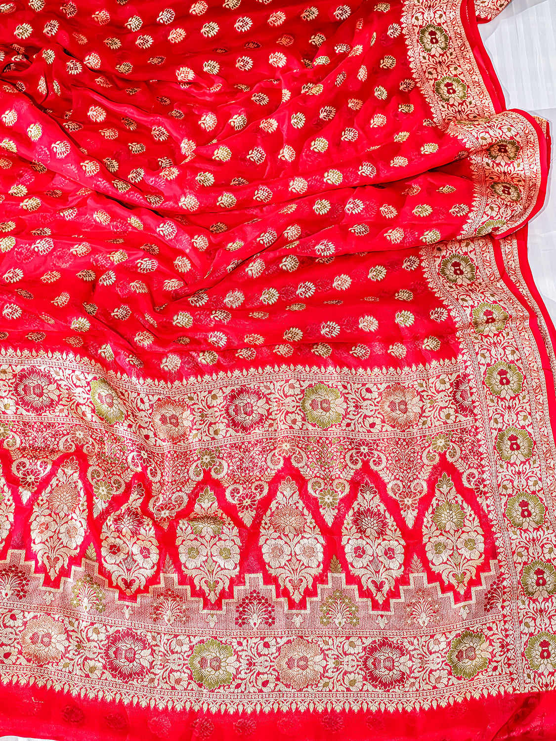 Handwoven Red Meenakari Banarasi Pure Chiffon Saree