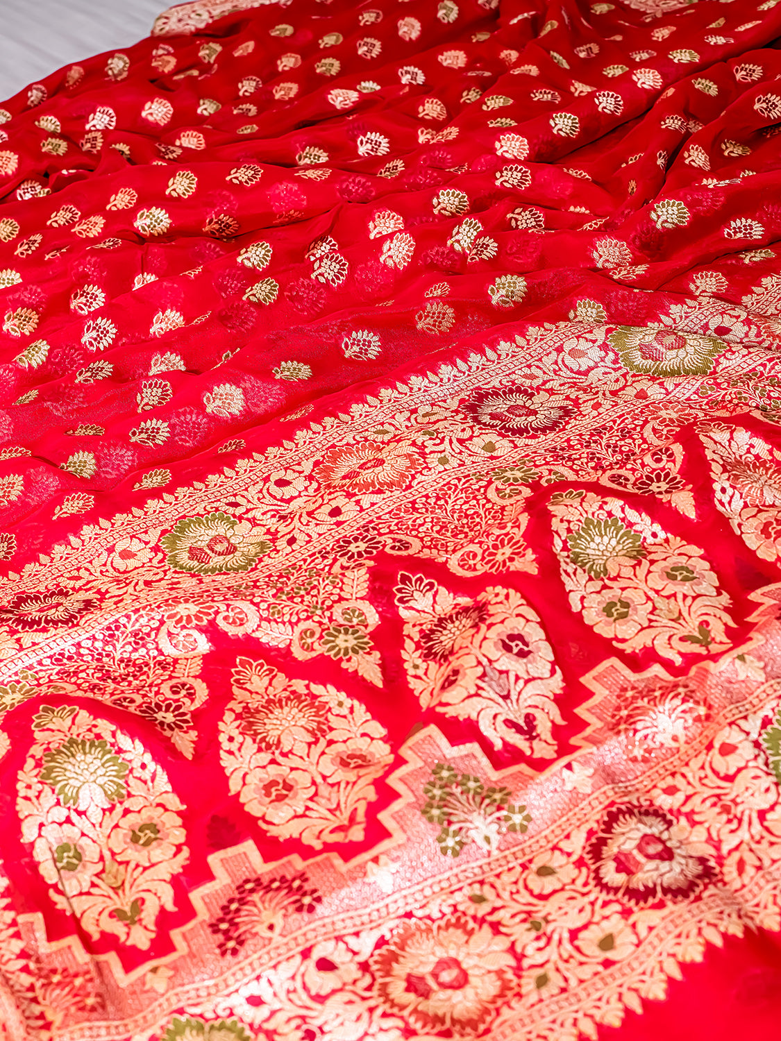 Handwoven Red Meenakari Banarasi Pure Chiffon Saree