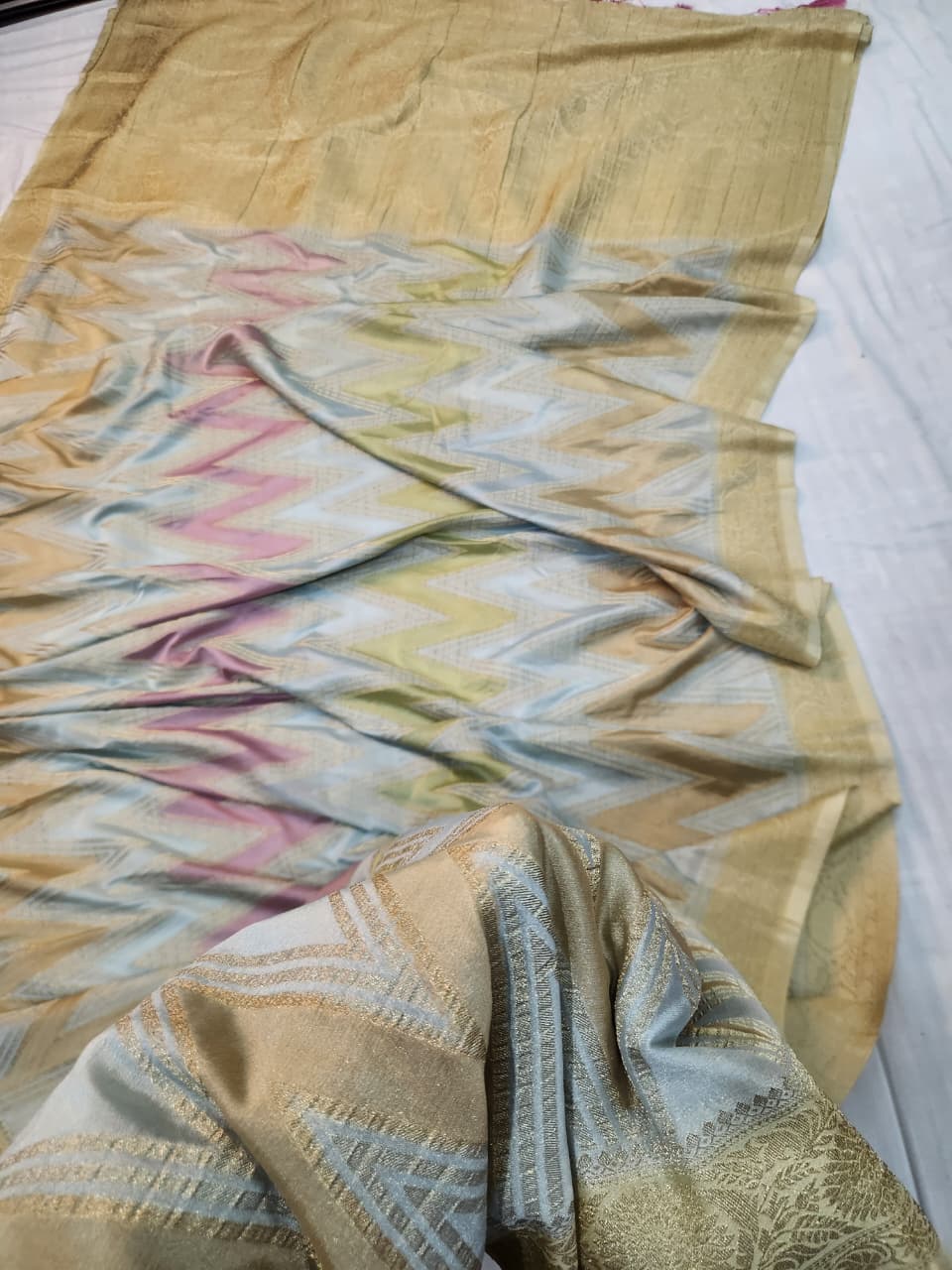 Handwoven Rangkaat Banarasi Crepe Silk Saree