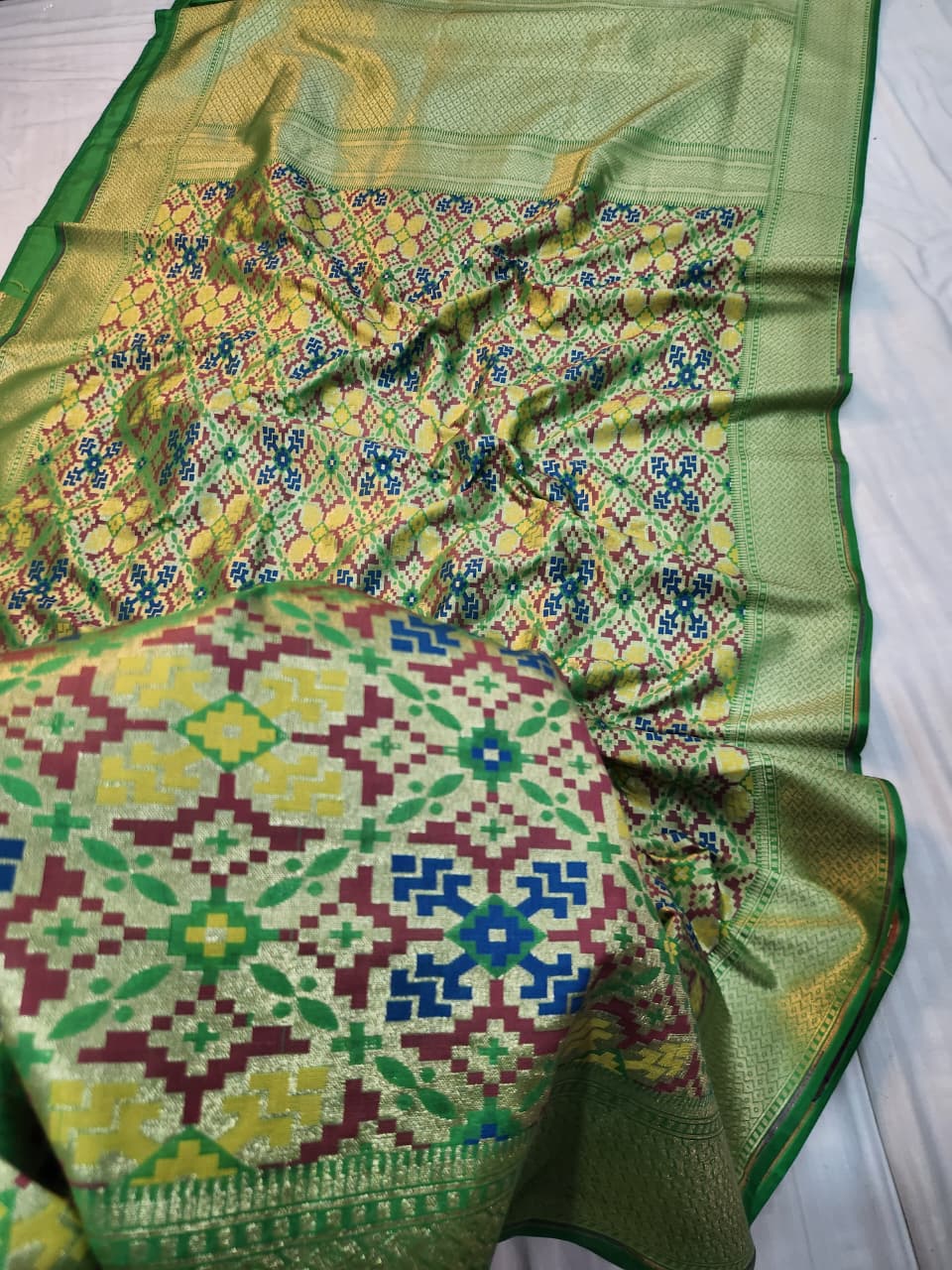 Handwoven Green Banarasi Patola Silk Saree