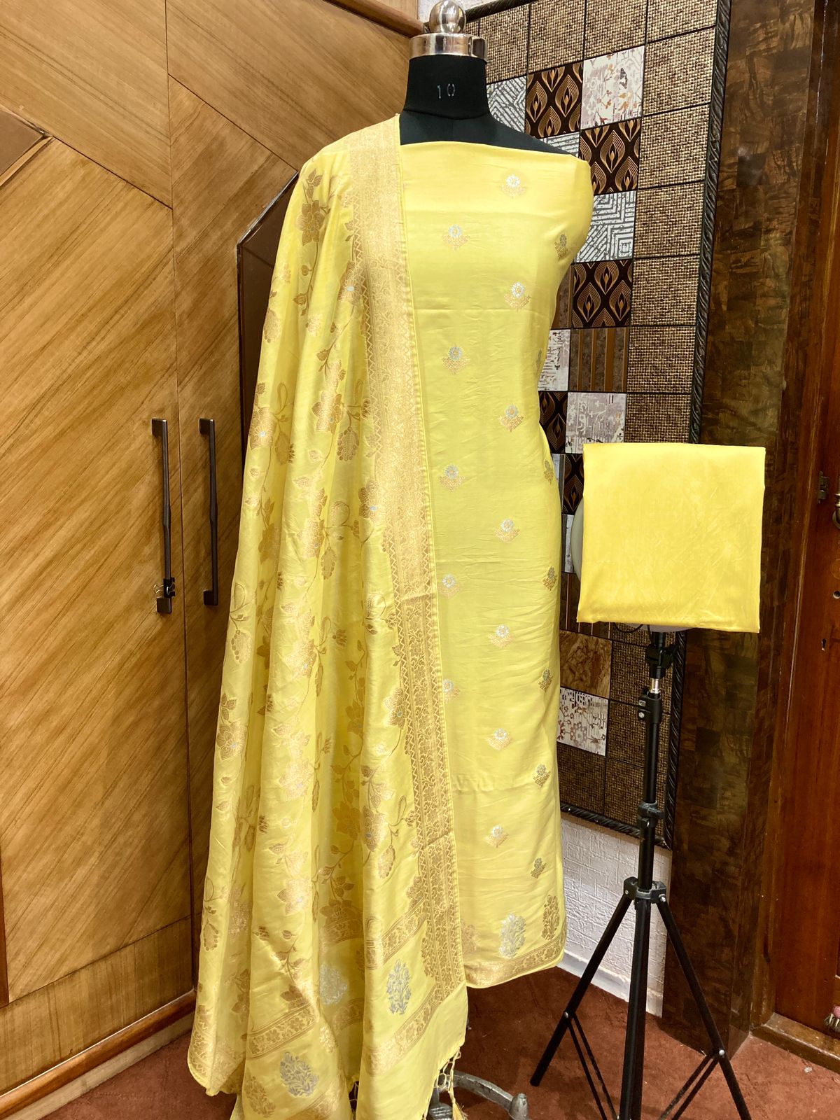 Handwoven Lemon Yellow Banarasi Soft Silk Suit