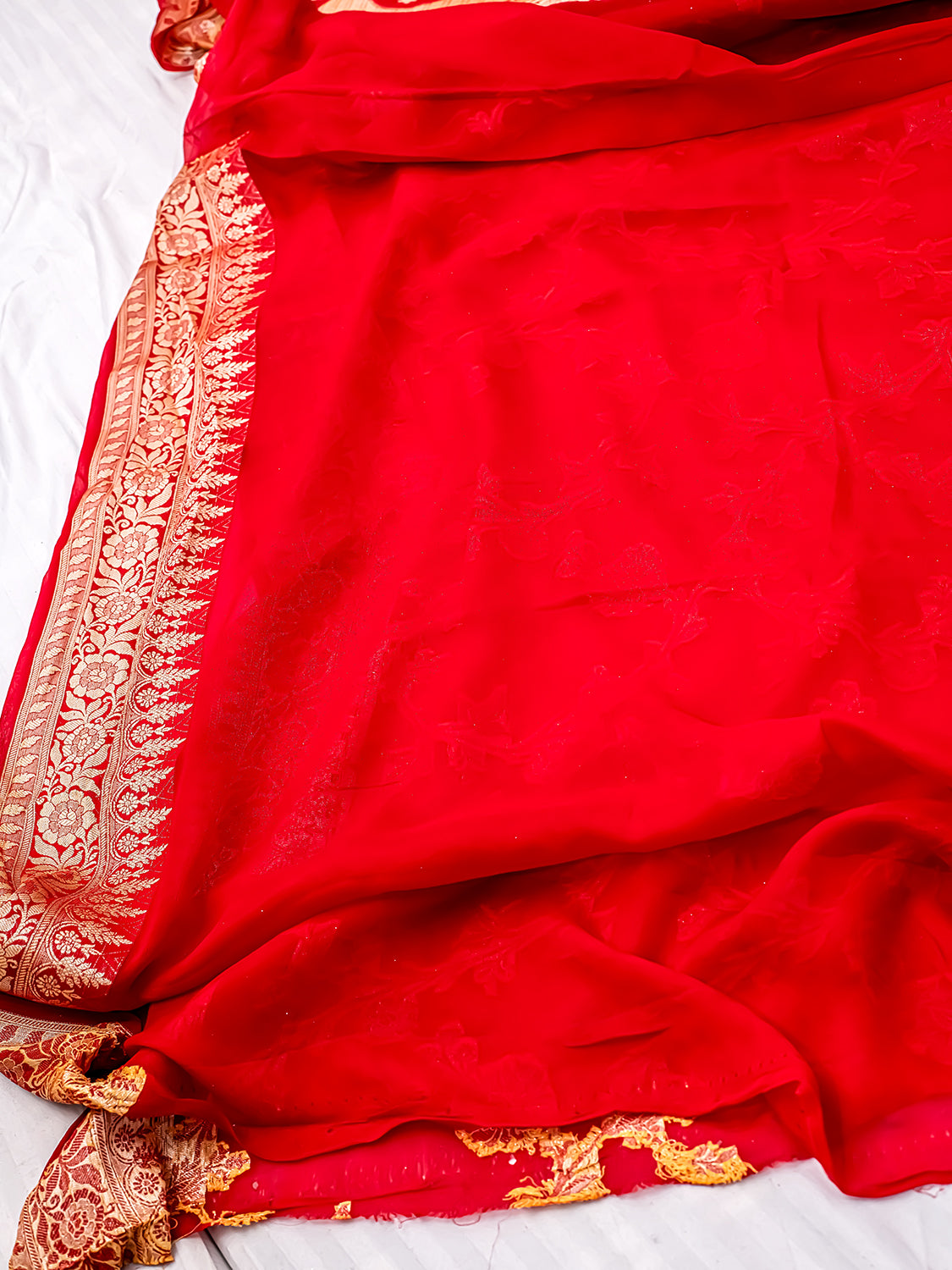 Handwoven Red Banarasi Pure Chiffon Saree