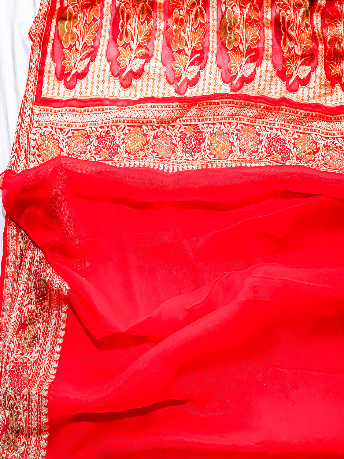 Handwoven Red Banarasi Pure Chiffon Saree