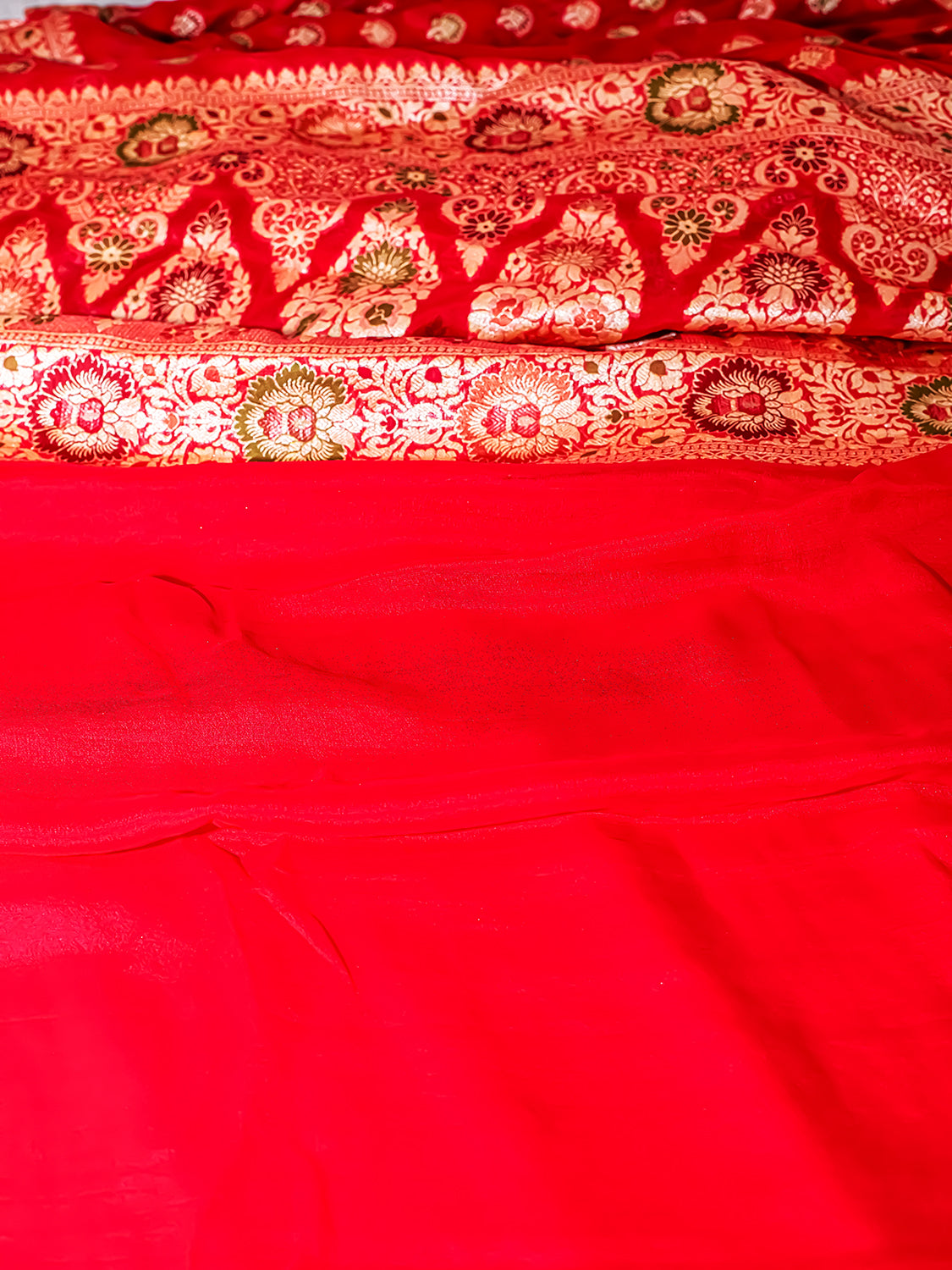 Handwoven Red Meenakari Banarasi Pure Chiffon Saree