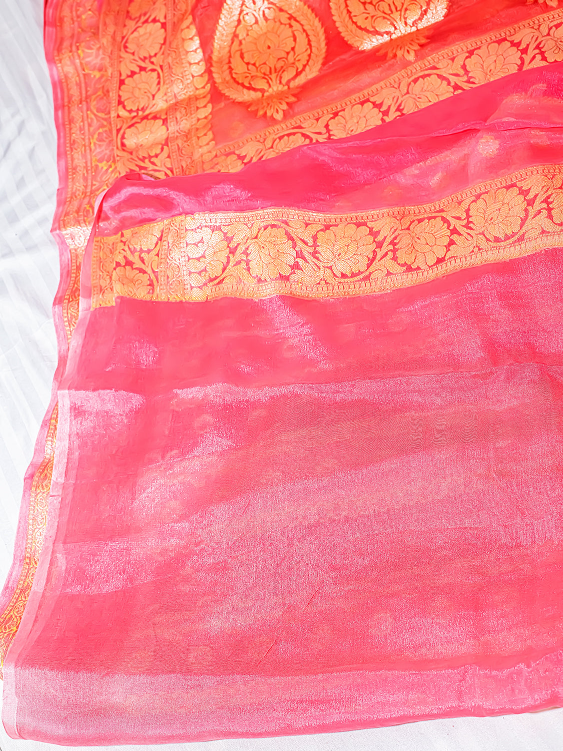 Handwoven Pink Banarasi Pure Chiffon Saree